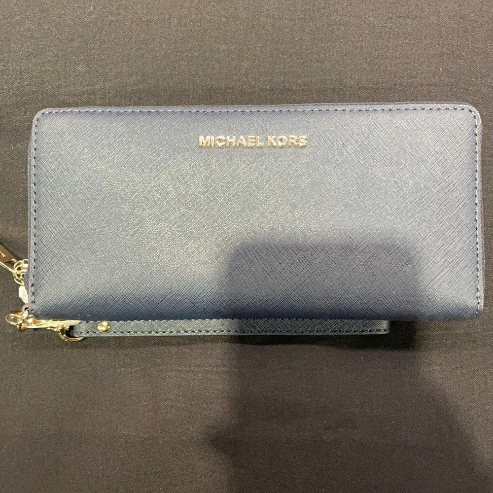 Micheal Kors Leather wallet